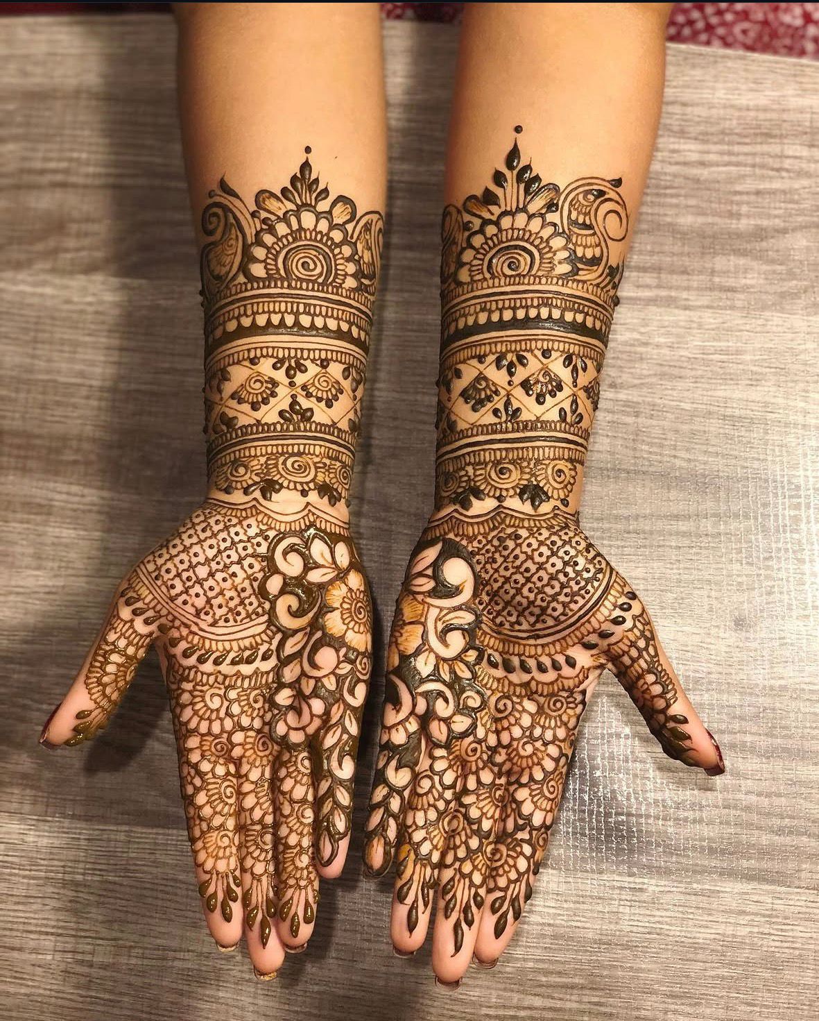 mehndi-bridal-palms-front