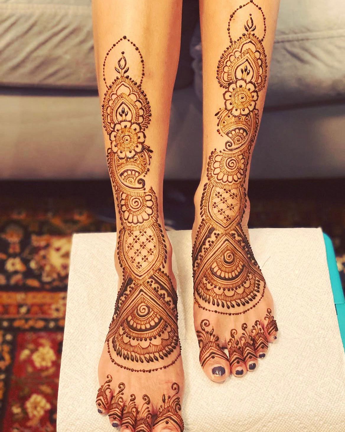 mehndi-leg-design