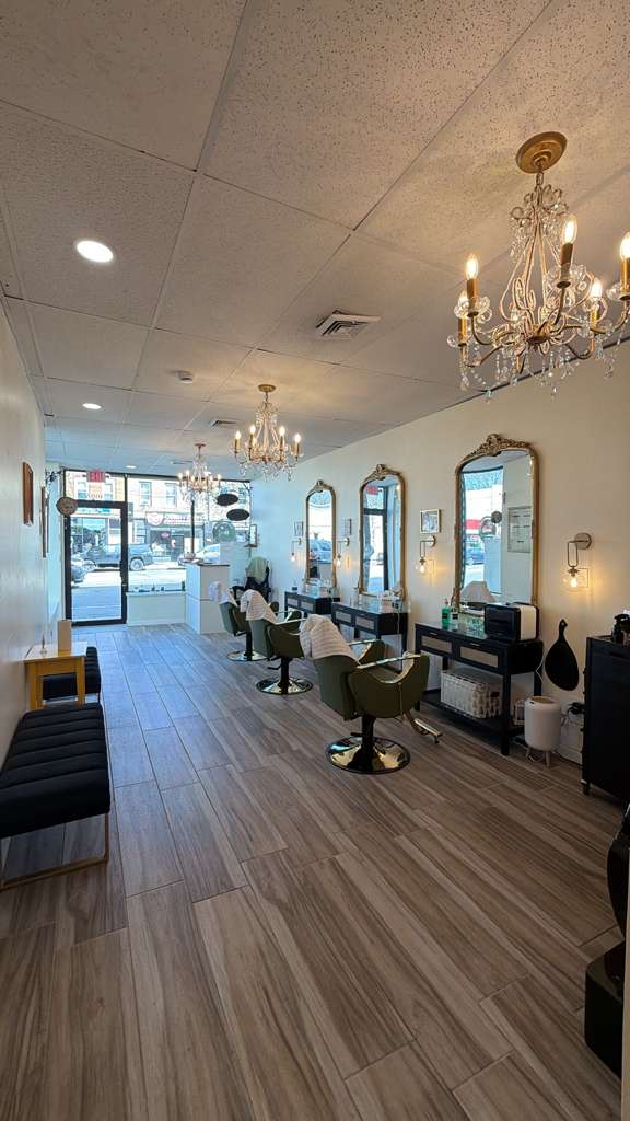 salon-chairs-area-2